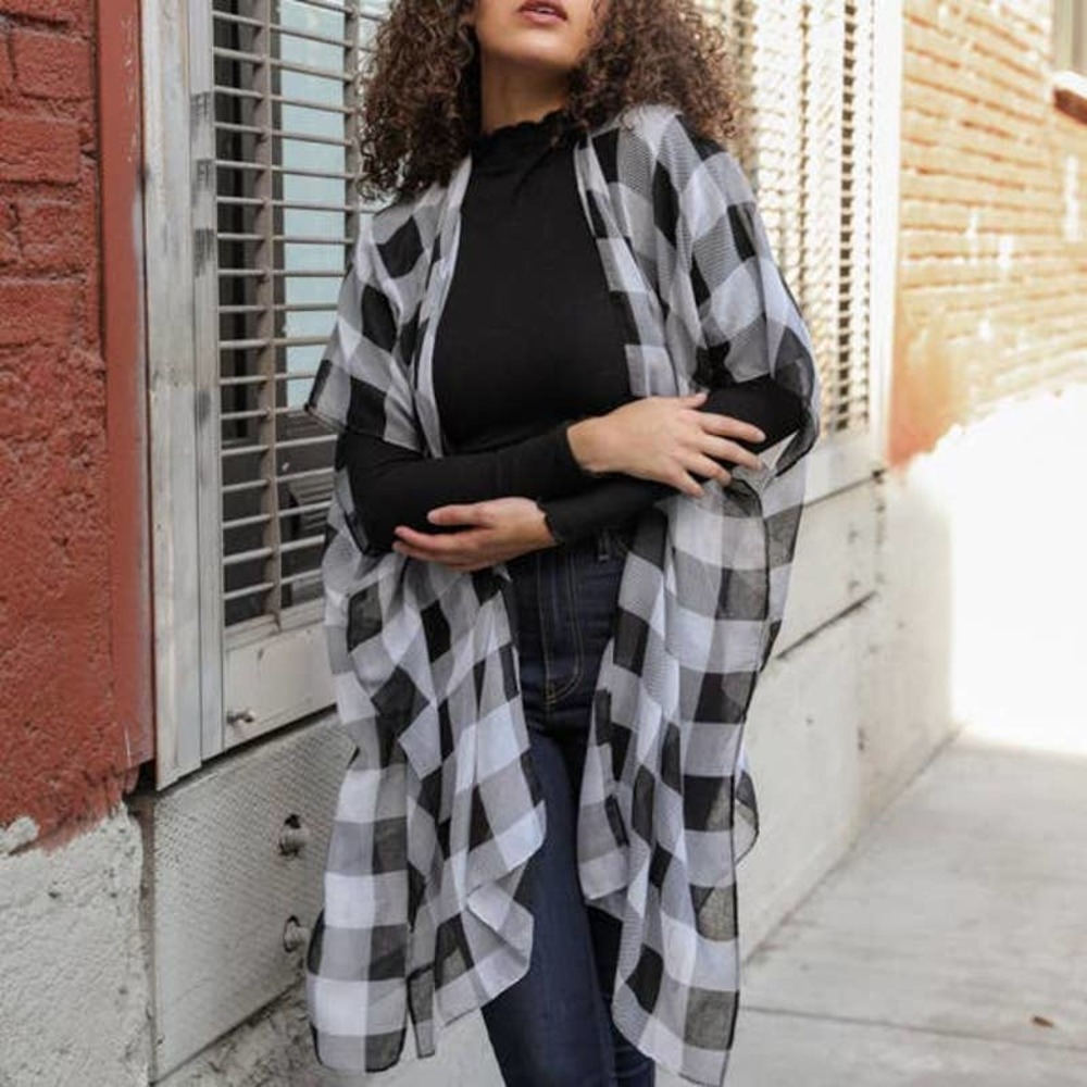 Lightweight Black & White Buffalo Check Kimono